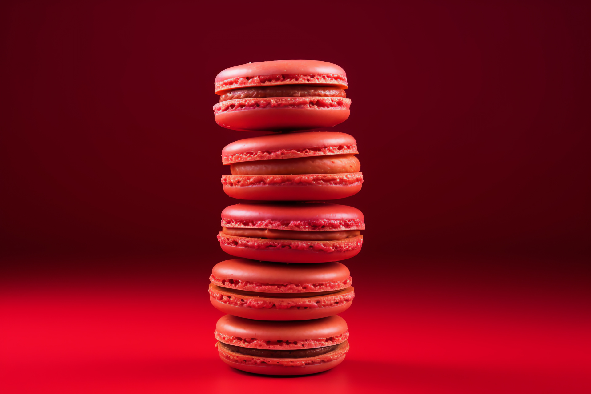 French macaroon, Berry flavor, Nutty pistachio, Savory-sweet caramel, Shiny meringue cookies, HD Desktop Image